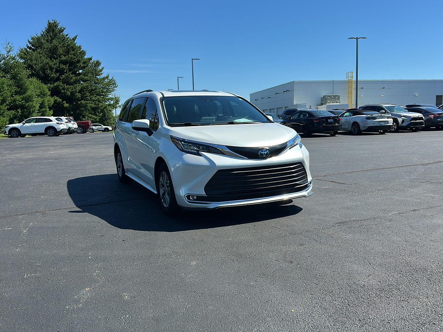 2022 Toyota Sienna XLE