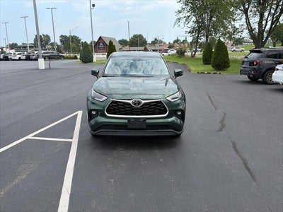 2023 Toyota Highlander LE