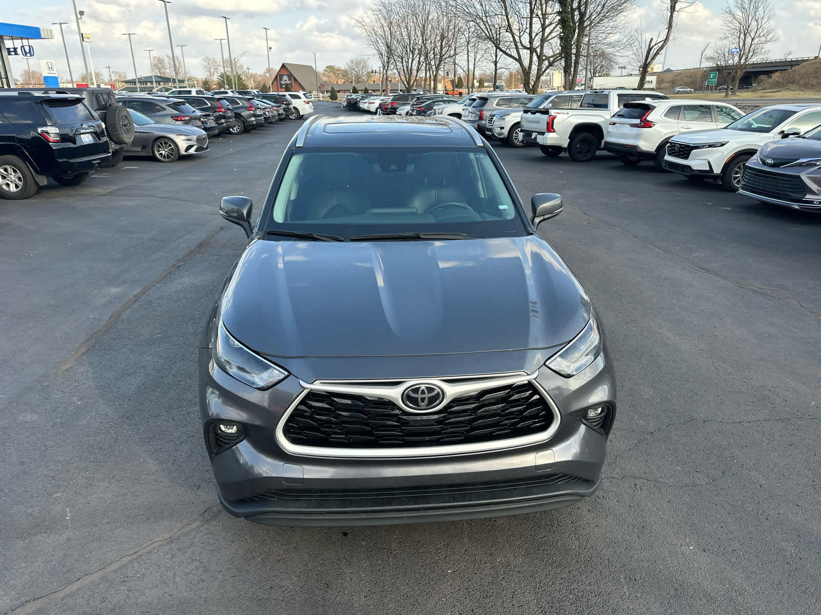 2024 Toyota Highlander XLE