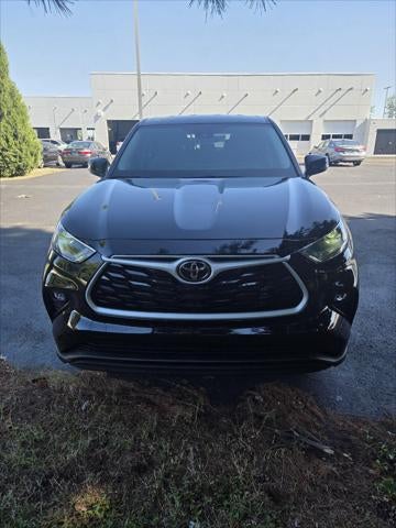2025 Toyota Highlander LE