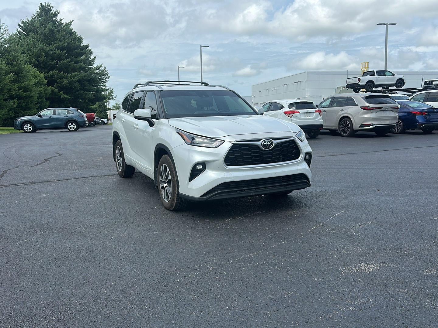 2023 Toyota Highlander XLE