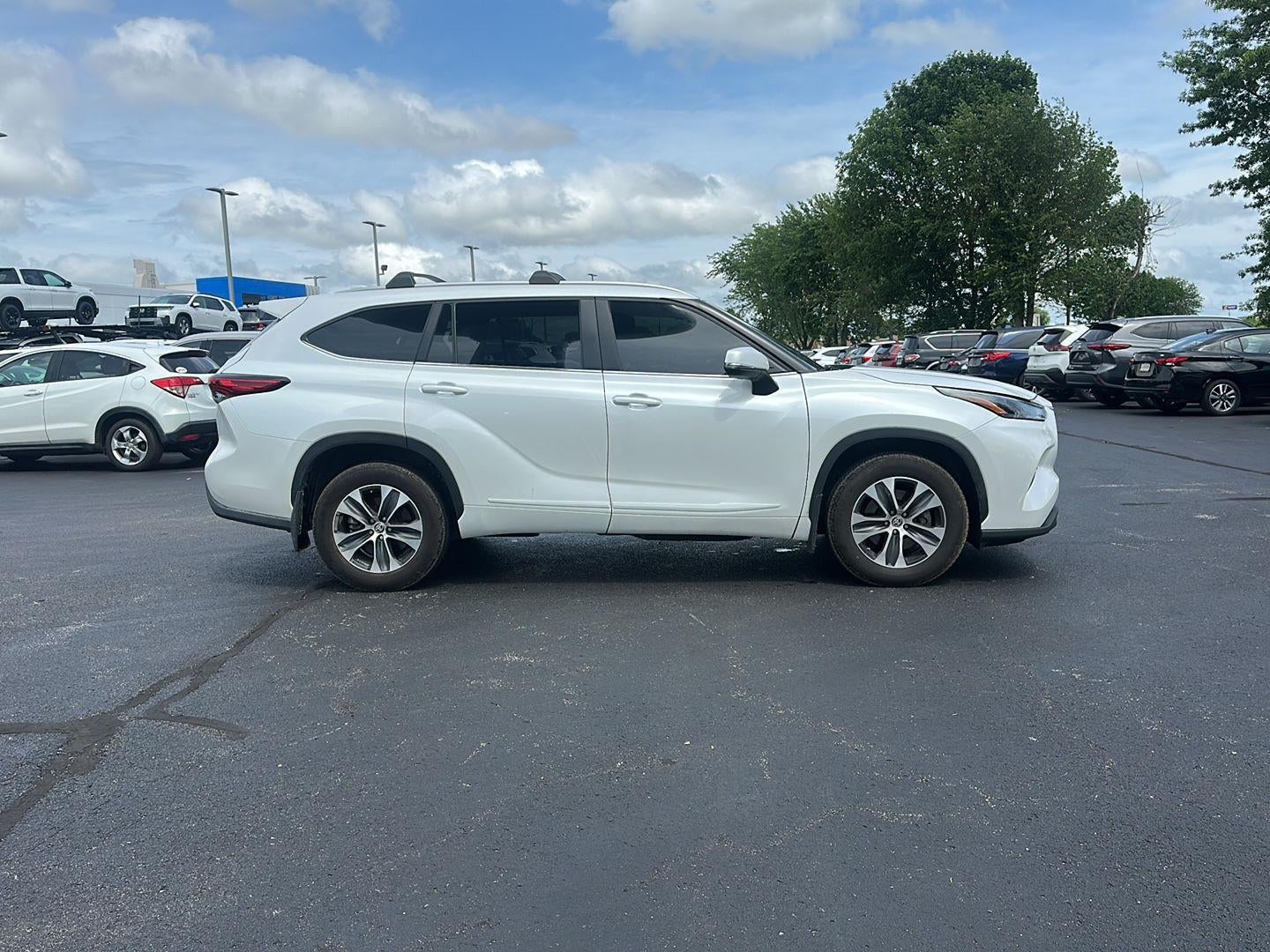 2023 Toyota Highlander XLE