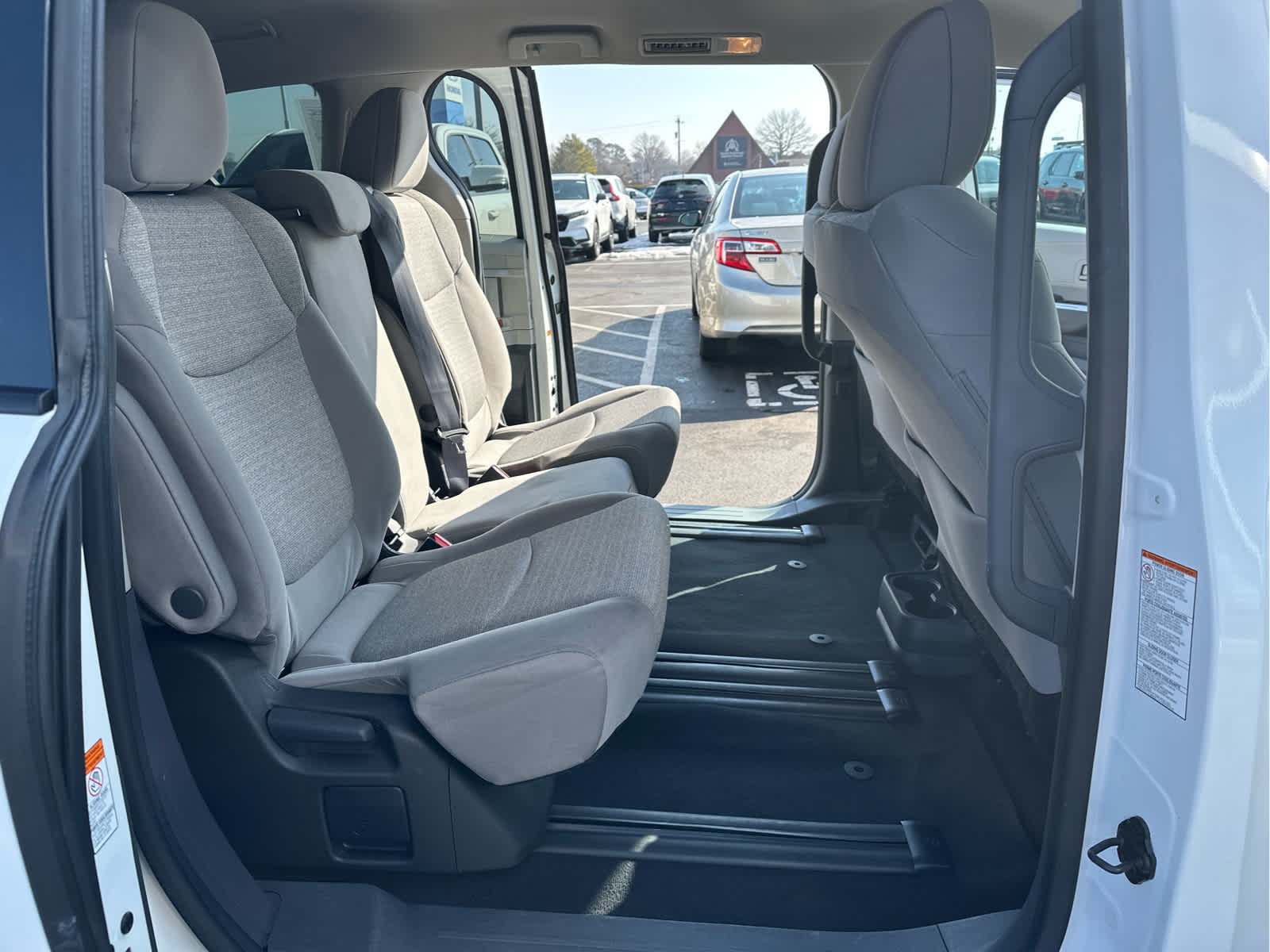 2024 Toyota Sienna LE