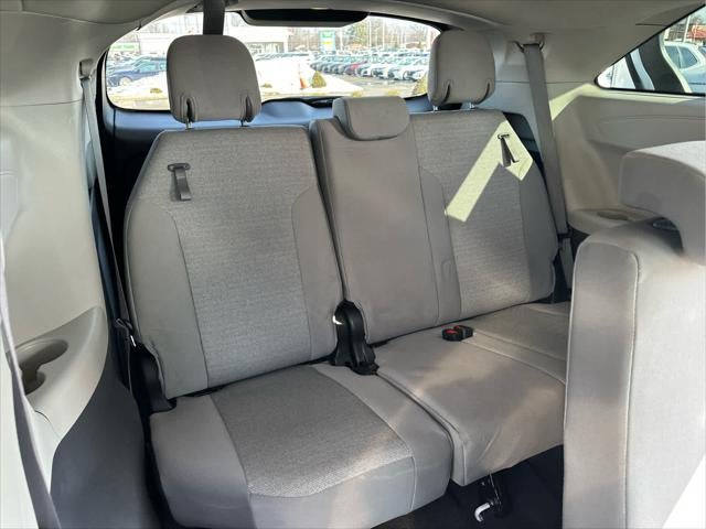 2024 Toyota Sienna LE