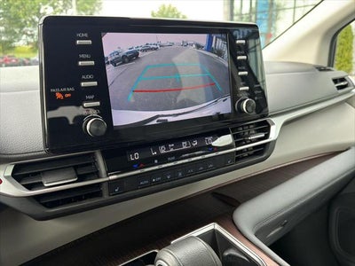 2024 Toyota Sienna XLE