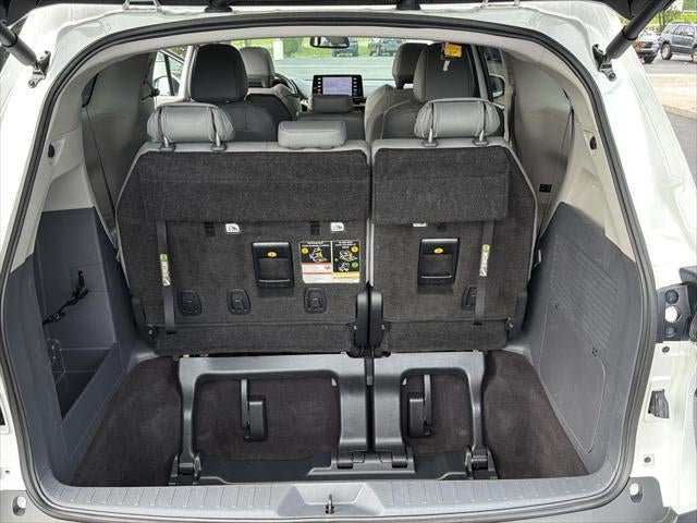 2024 Toyota Sienna XLE