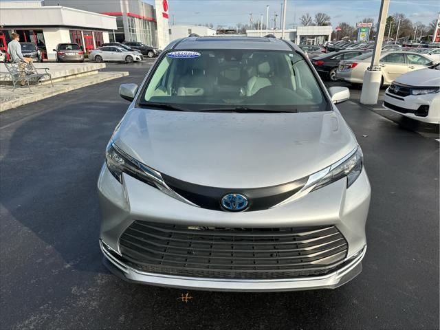 2024 Toyota Sienna XLE