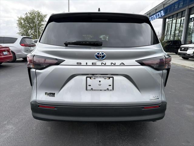 2024 Toyota Sienna XLE