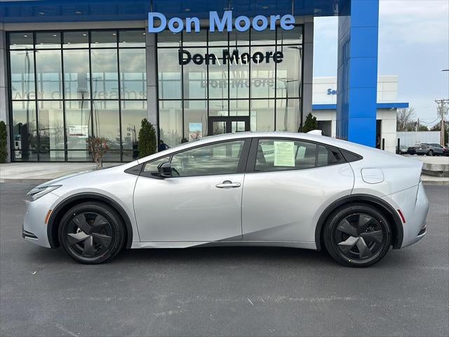 2024 Toyota Prius LE