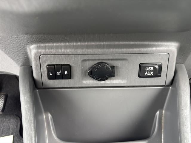 2013 Toyota Prius v Five