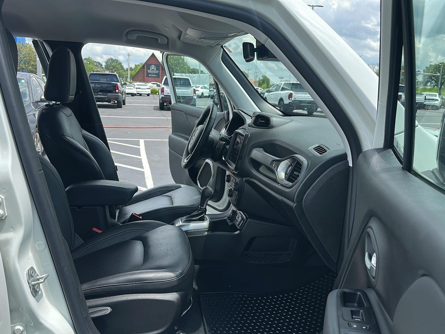 2022 Jeep RENEGADE LIMITED