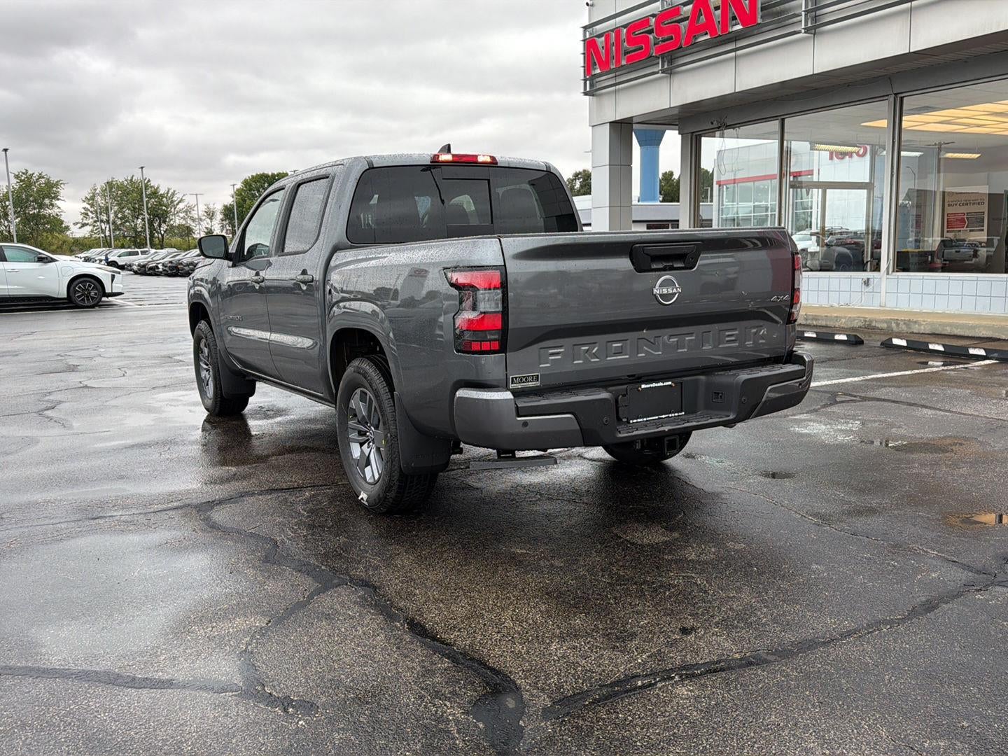 2027 Nissan Frontier SV