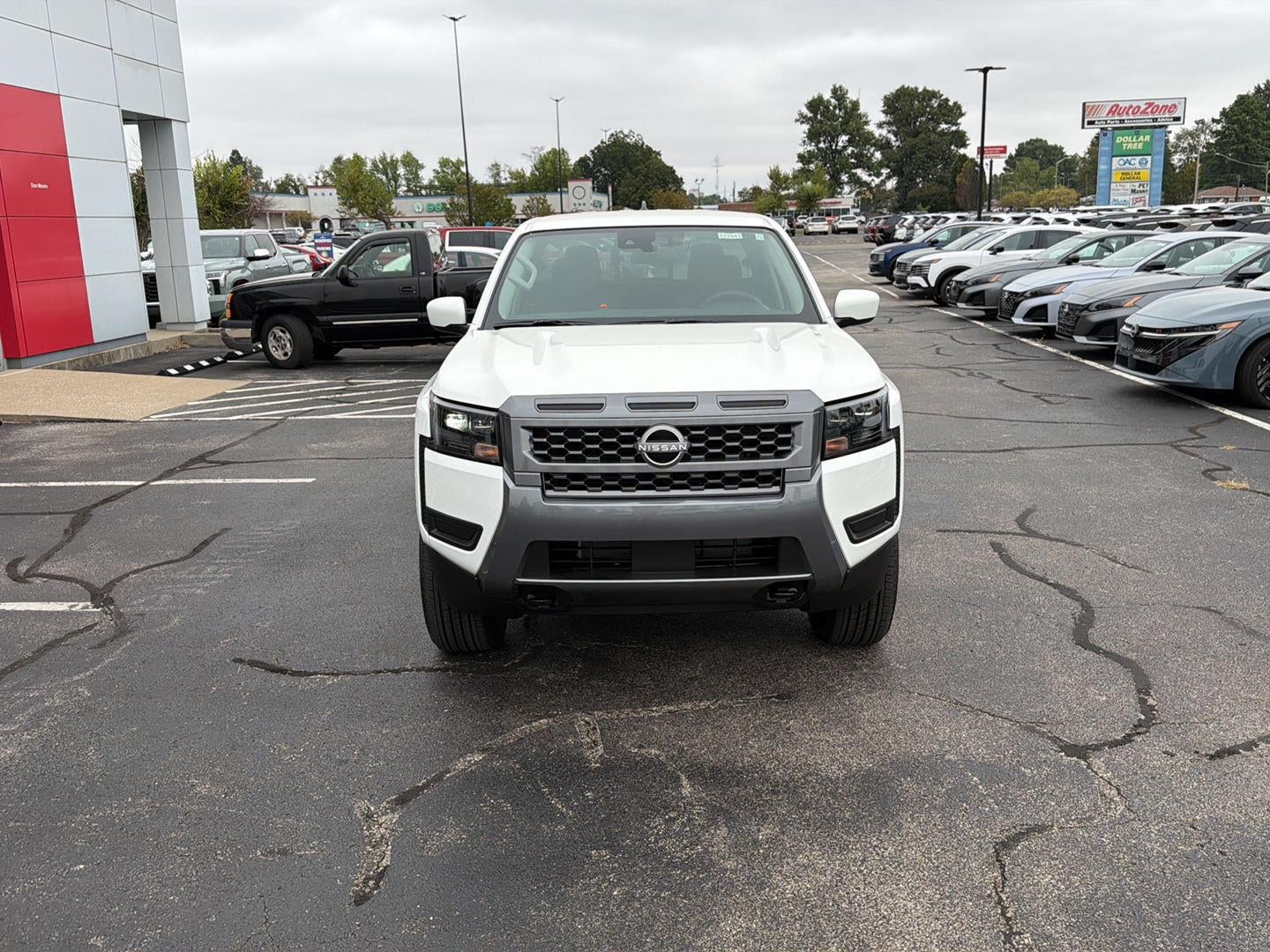 2027 Nissan Frontier SV