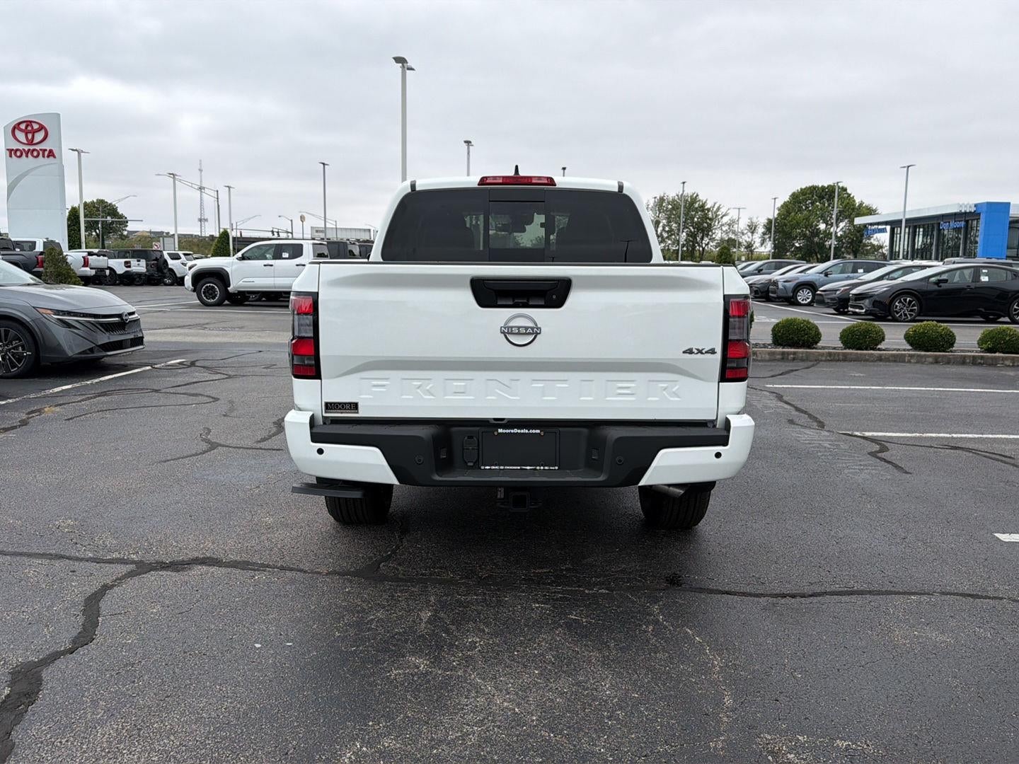 2027 Nissan Frontier SV