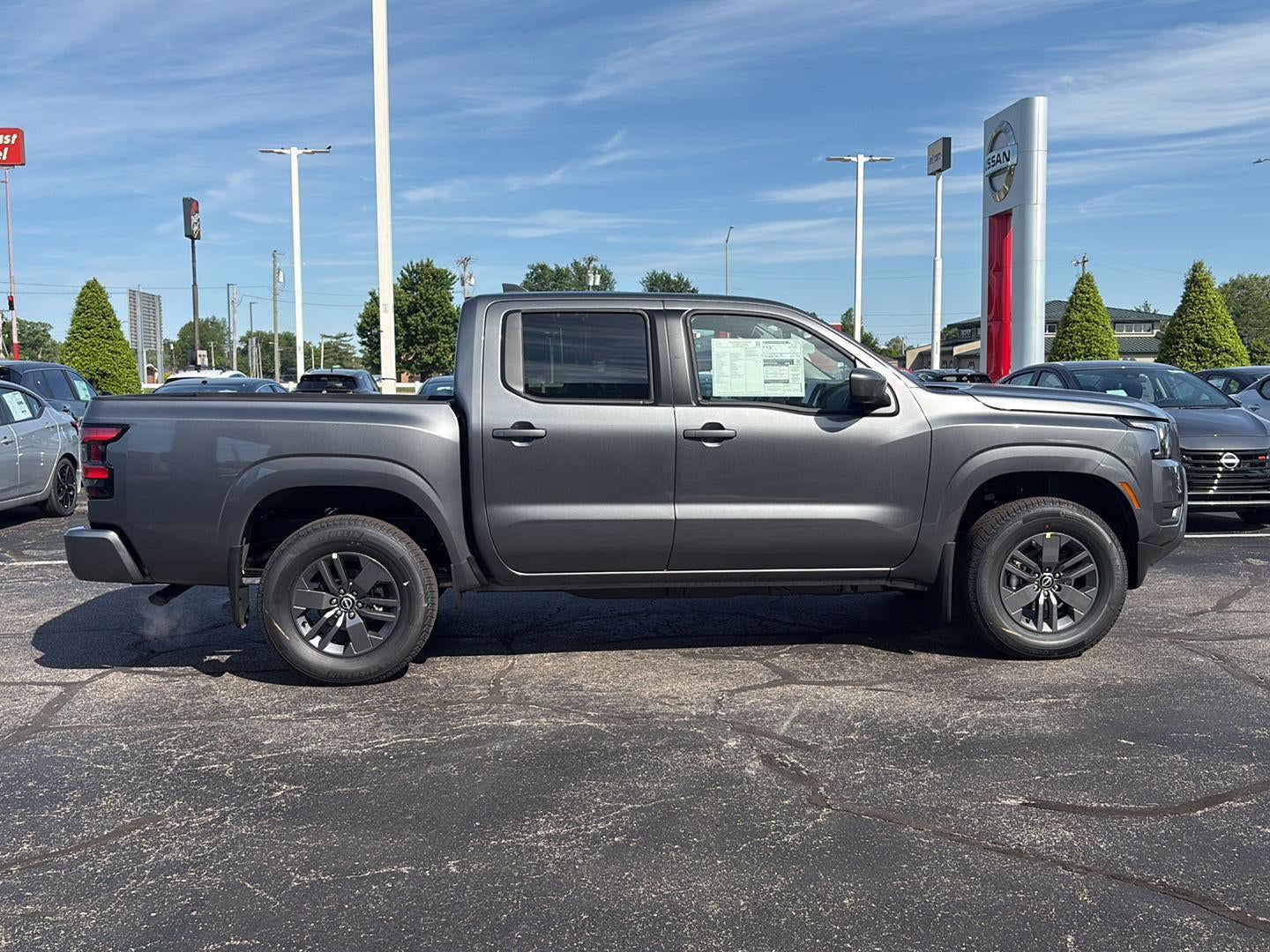 2026 Nissan Frontier SV