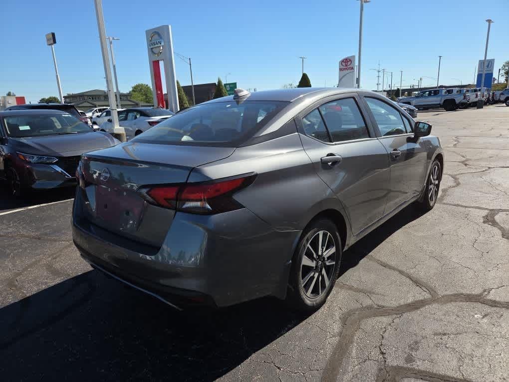 2025 Nissan Versa SV
