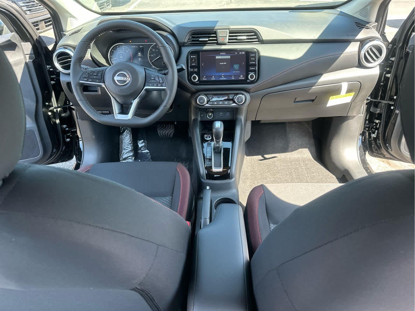 2025 Nissan Versa SR