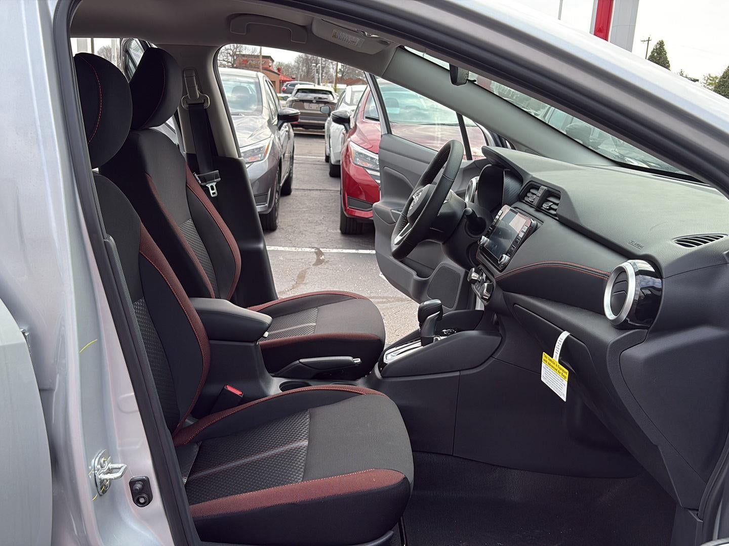 2025 Nissan Versa SR