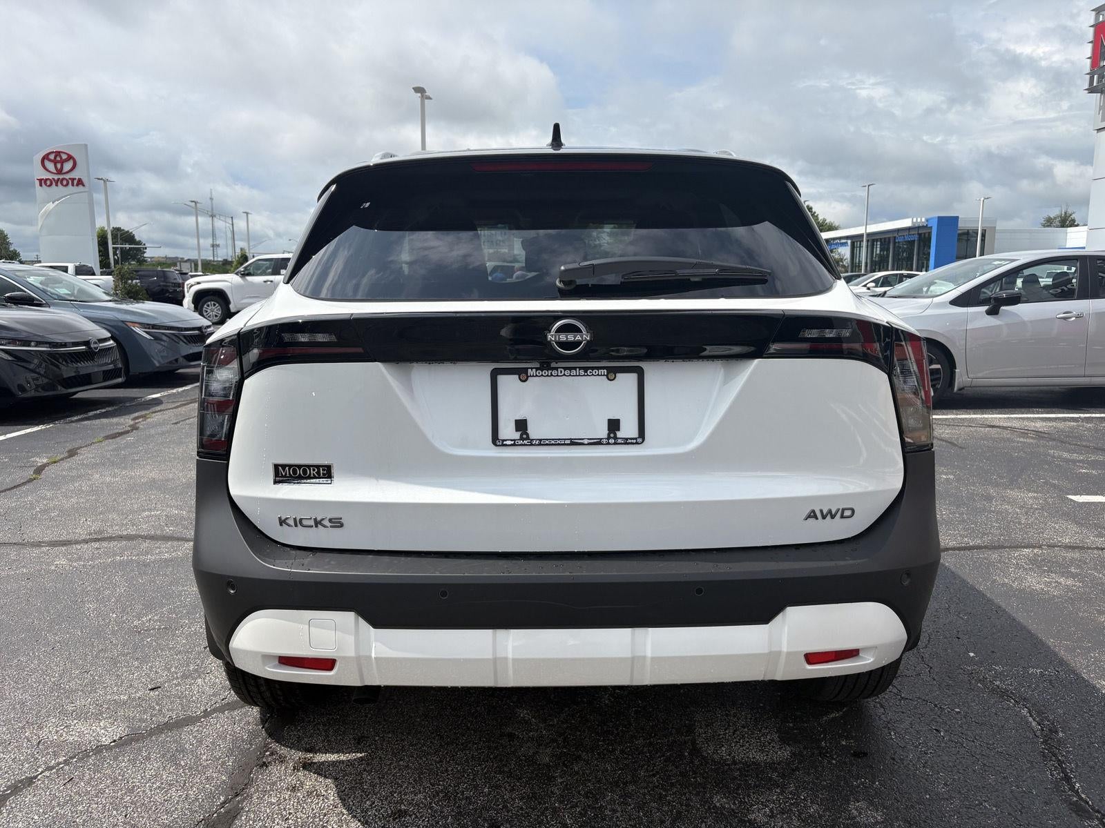 2026 Nissan Kicks SV