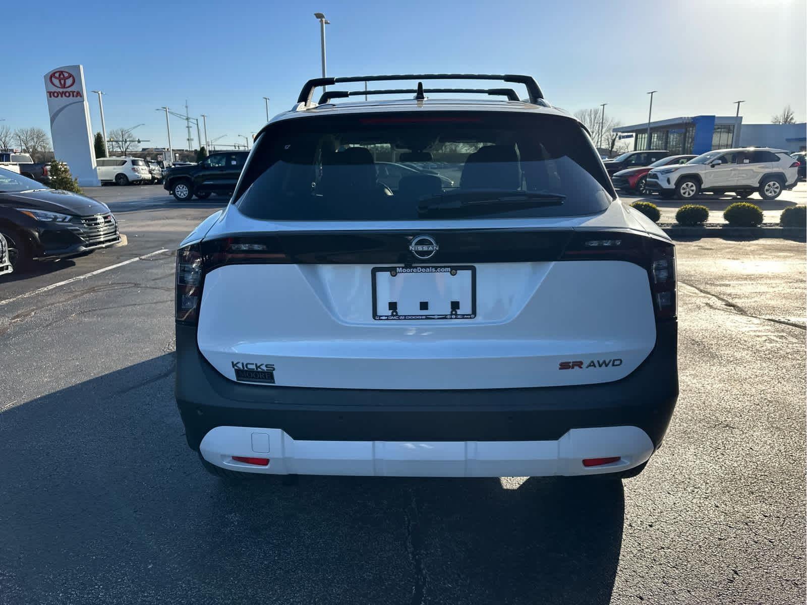 2026 Nissan Kicks SR