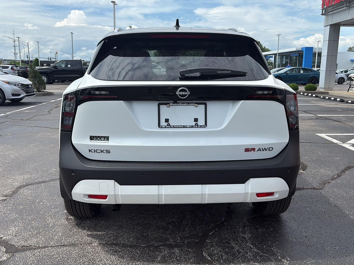 2026 Nissan Kicks SR