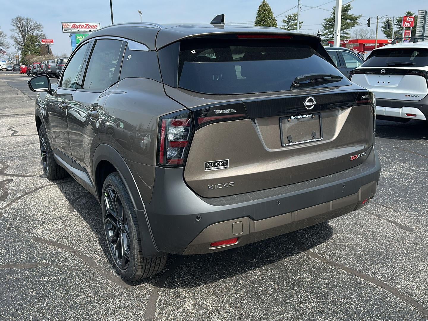 2026 Nissan Kicks SR