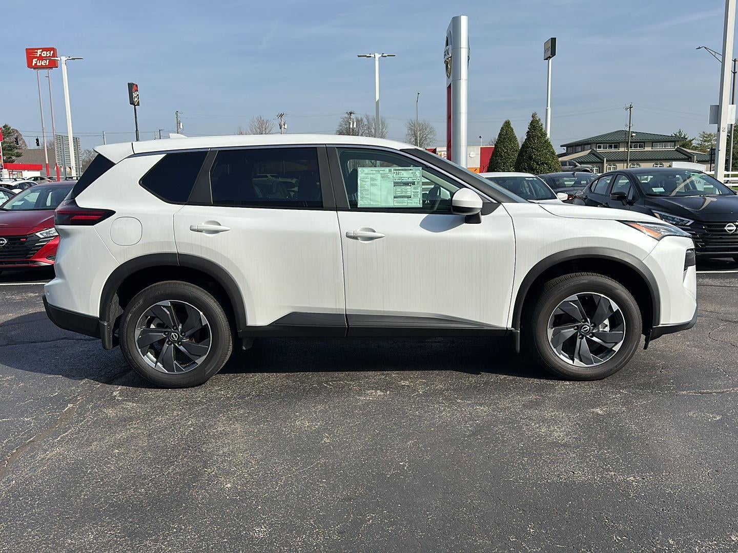 2026 Nissan Rogue SV