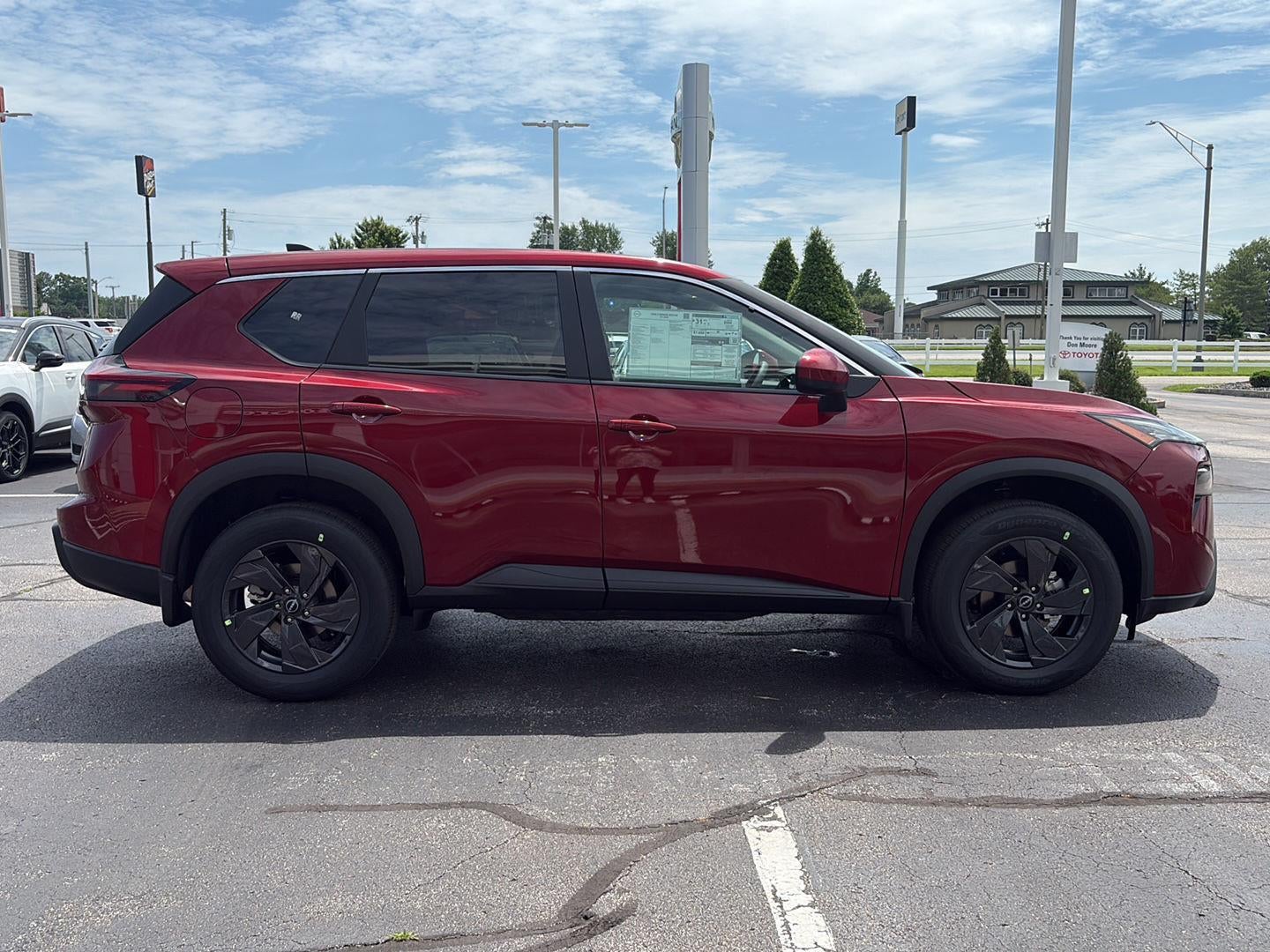 2026 Nissan Rogue SV