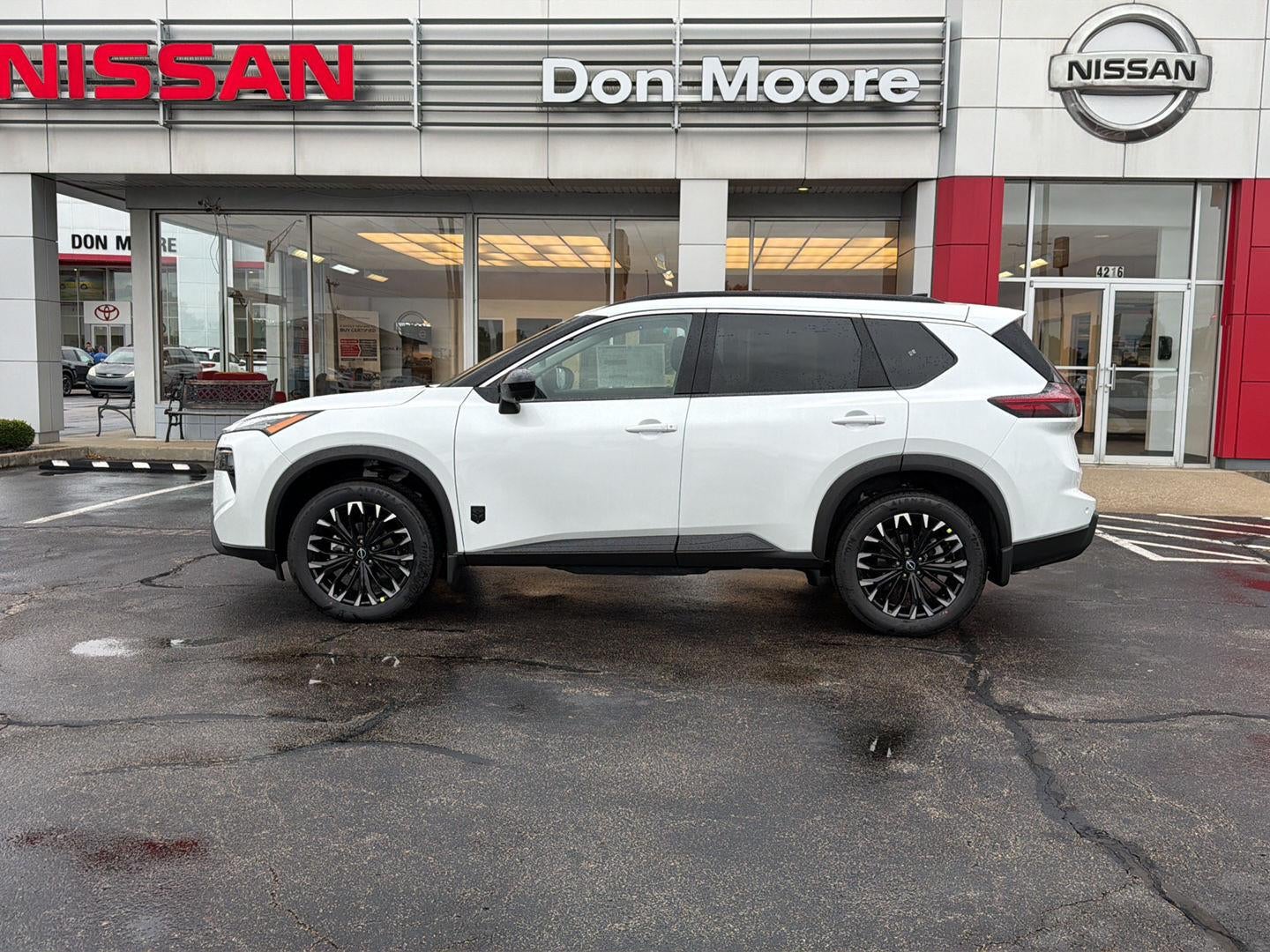 2026 Nissan Rogue Dark Armor