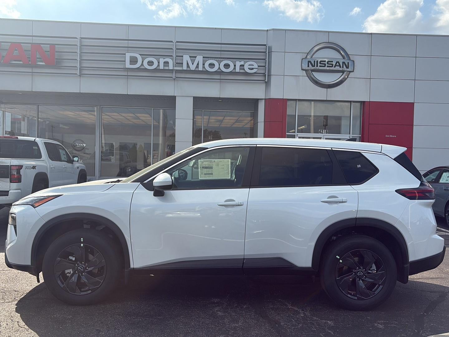 2026 Nissan Rogue SV