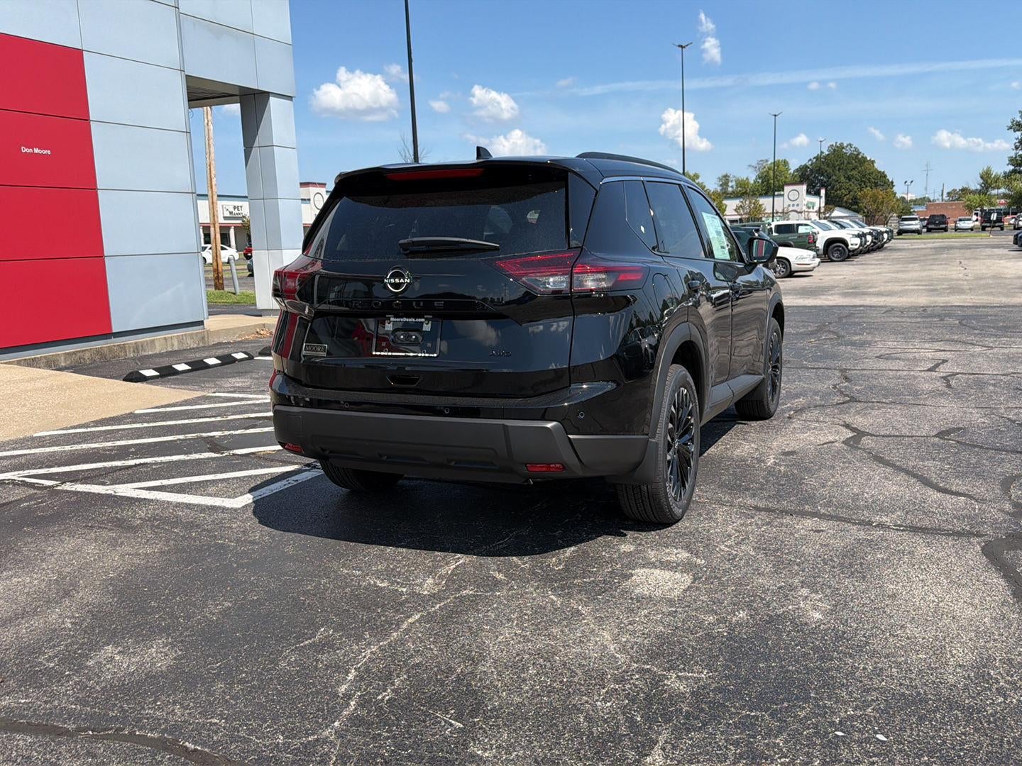 2026 Nissan Rogue Dark Armor