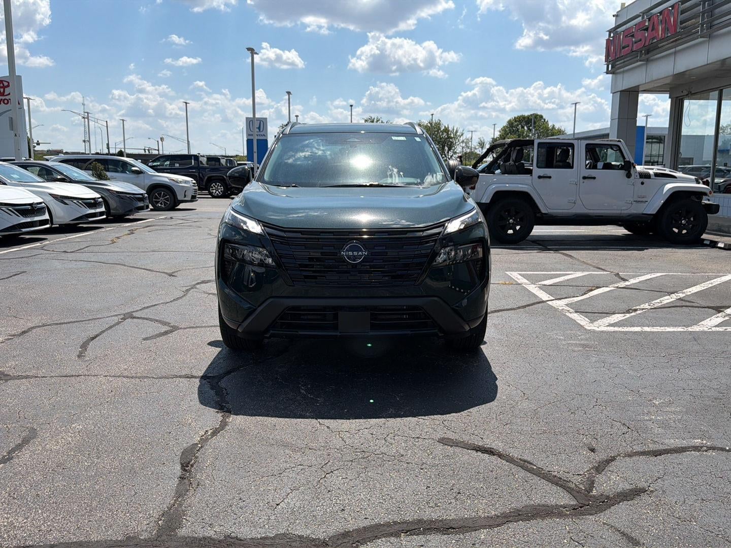 2026 Nissan Rogue Dark Armor