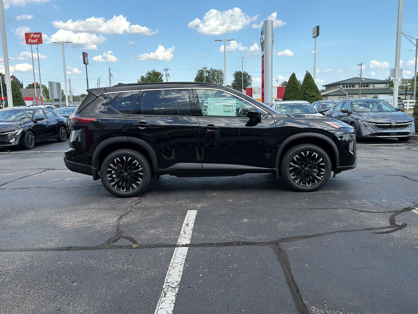 2026 Nissan Rogue Dark Armor