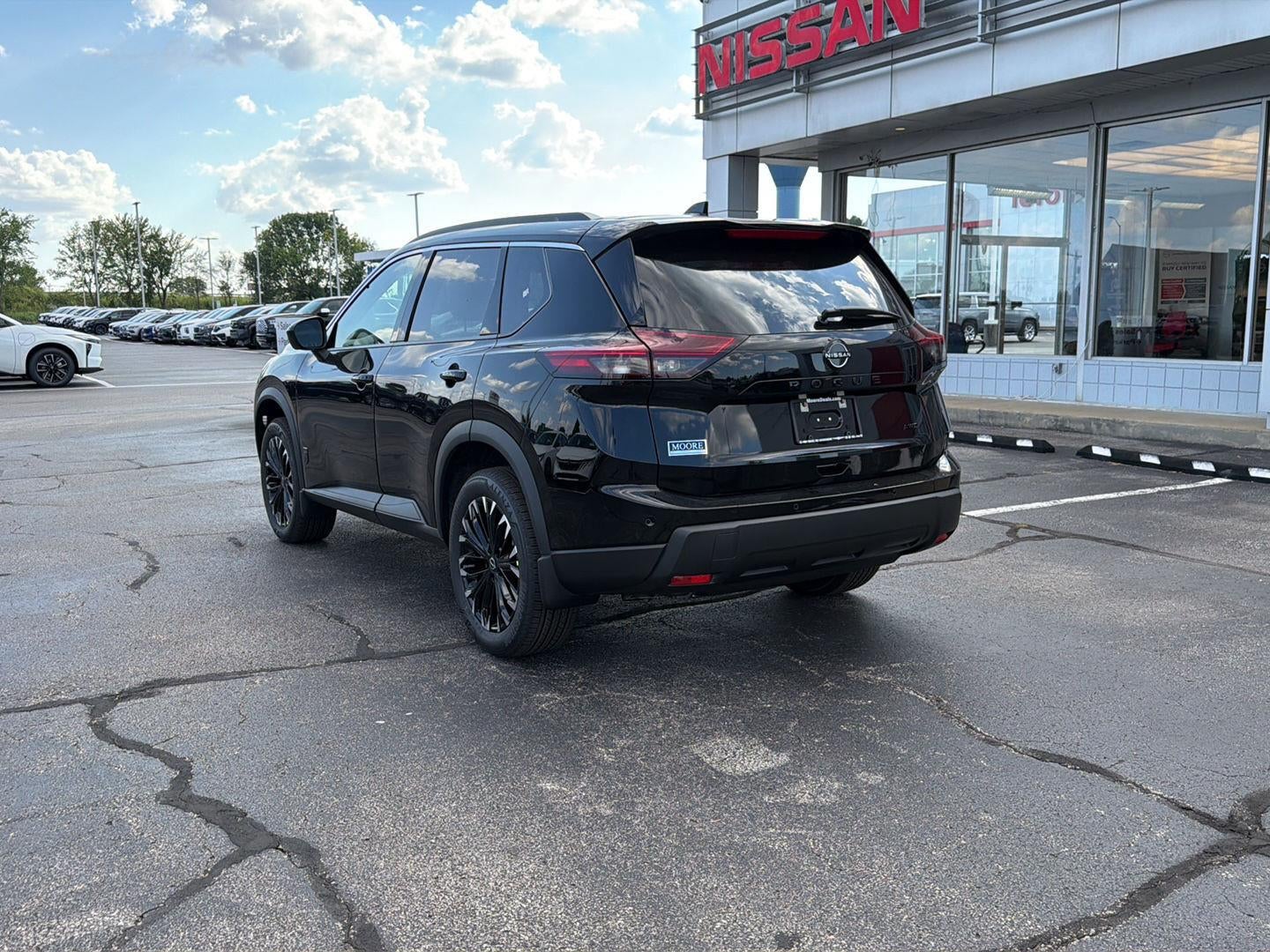 2026 Nissan Rogue Dark Armor
