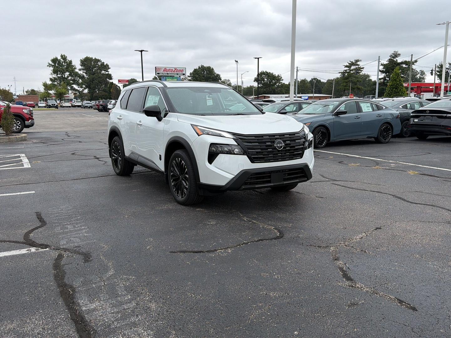 2026 Nissan Rogue Dark Armor
