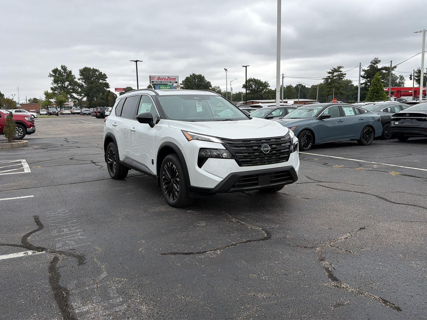 2026 Nissan Rogue Dark Armor