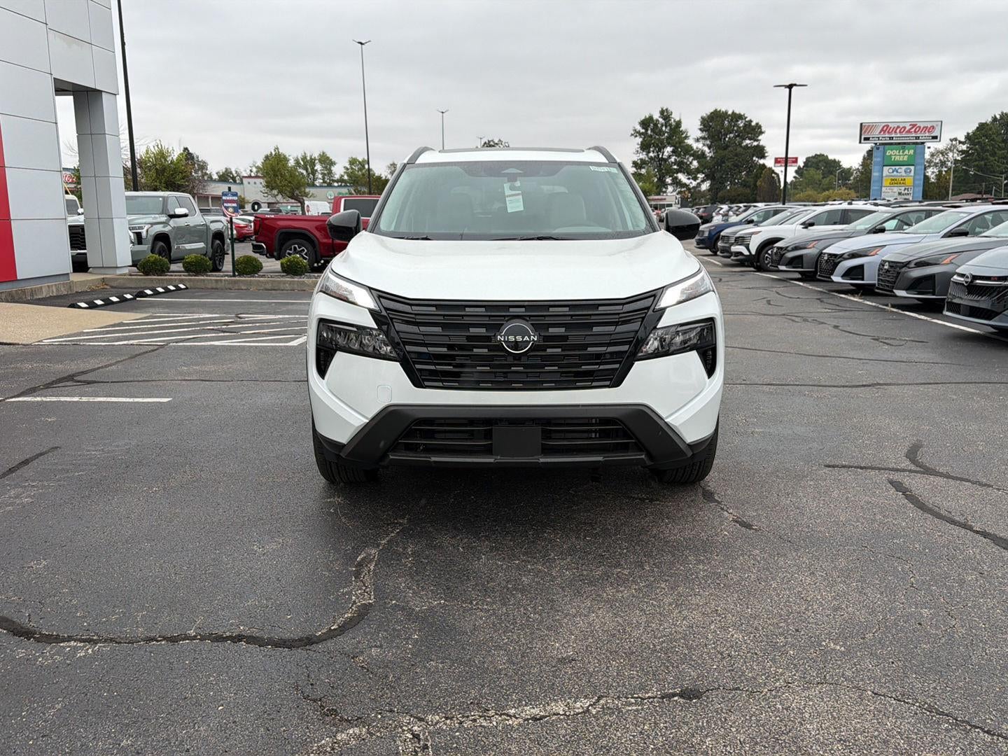 2026 Nissan Rogue Dark Armor