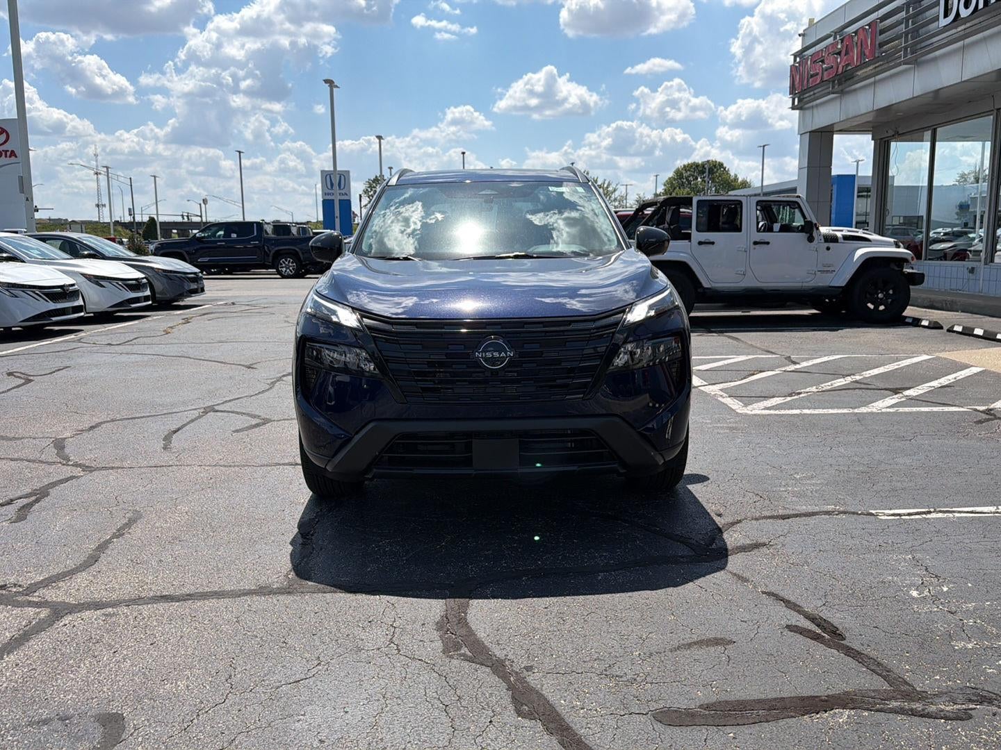 2026 Nissan Rogue Dark Armor