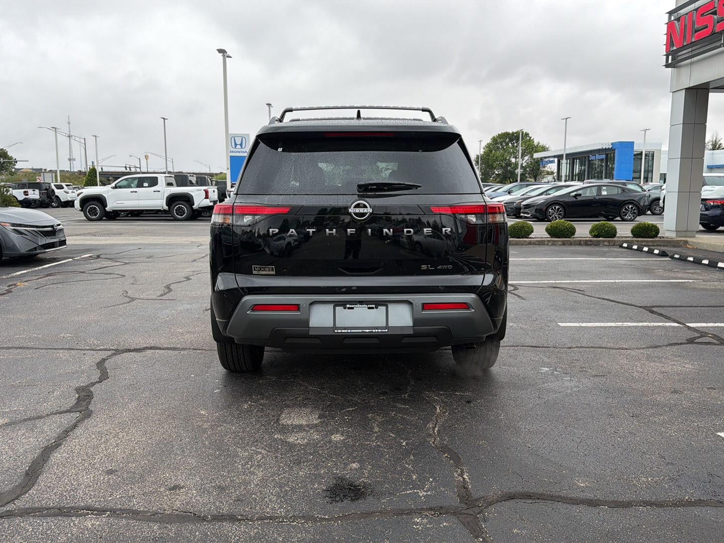 2026 Nissan Pathfinder SL