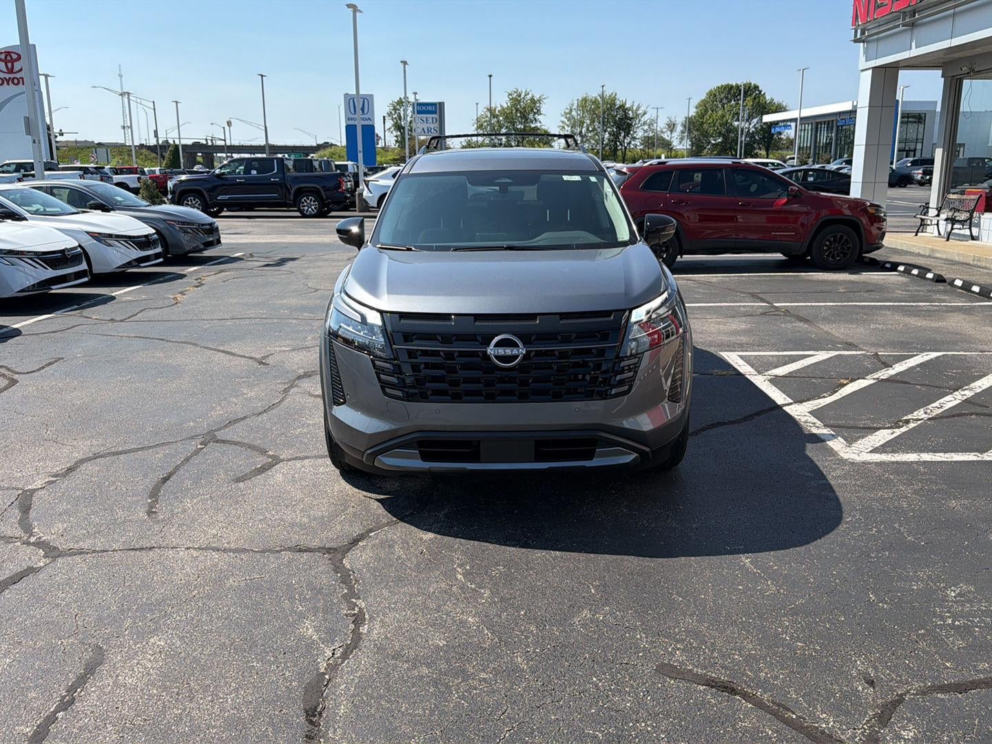 2026 Nissan Pathfinder SL