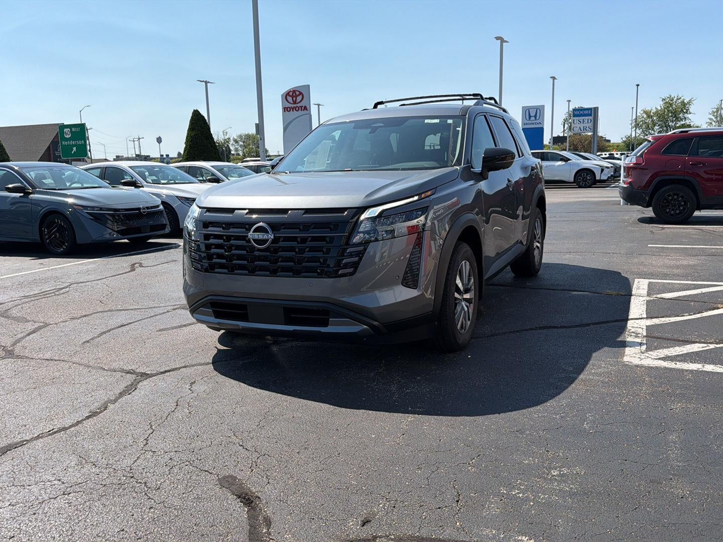 2026 Nissan Pathfinder SL