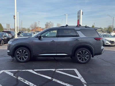 2026 Nissan Pathfinder Platinum