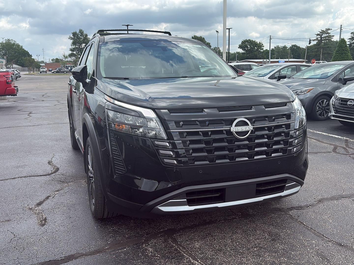 2026 Nissan Pathfinder Platinum