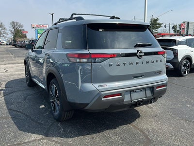 2026 Nissan Pathfinder Platinum
