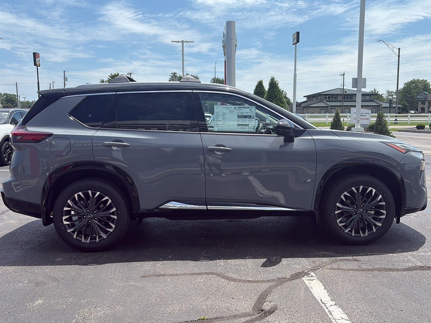 2026 Nissan Rogue Platinum