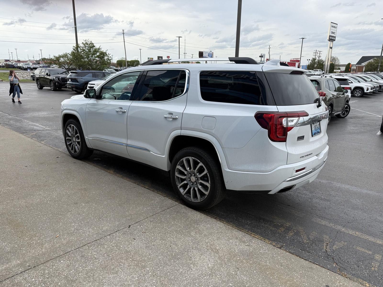 2023 GMC Acadia Denali